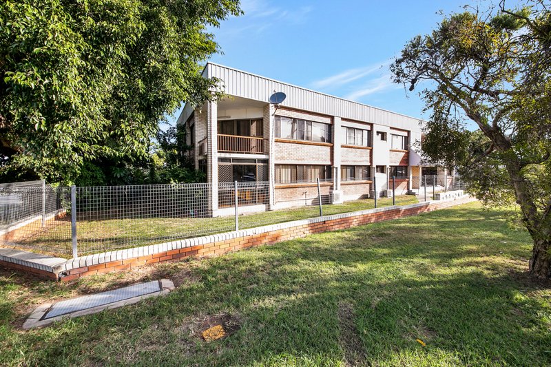 Photo - 5/80 Canning Street, The Range QLD 4700 - Image 2