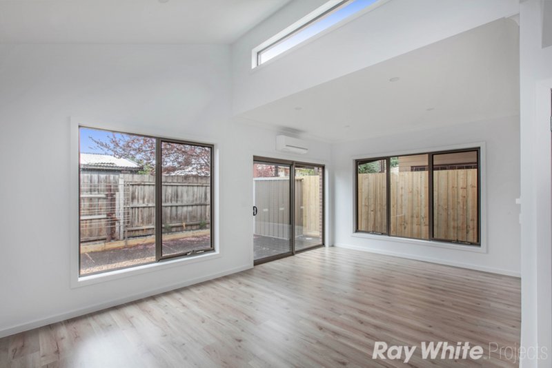 Photo - 5/81 Rathcown Road, Reservoir VIC 3073 - Image 2