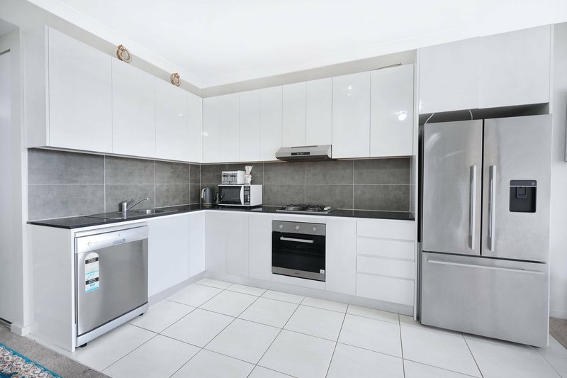 Photo - 58/17-21 The Crescent, Fairfield NSW 2165 - Image 2