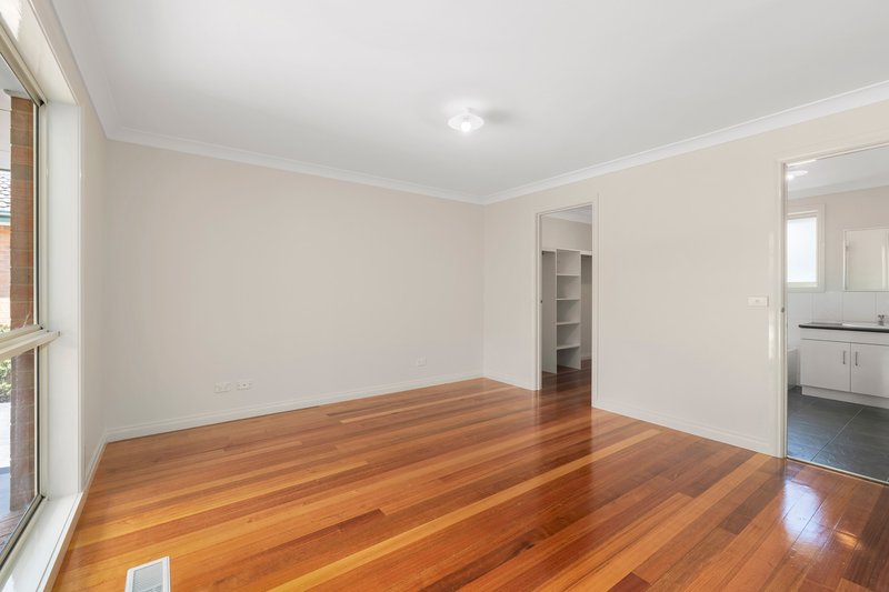 Photo - 5/82 Strathallan Road, Macleod VIC 3085 - Image 5