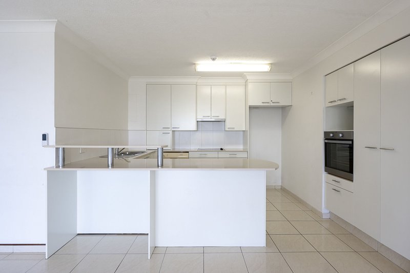 Photo - 58/20 Commodore Drive, Paradise Waters QLD 4217 - Image 5