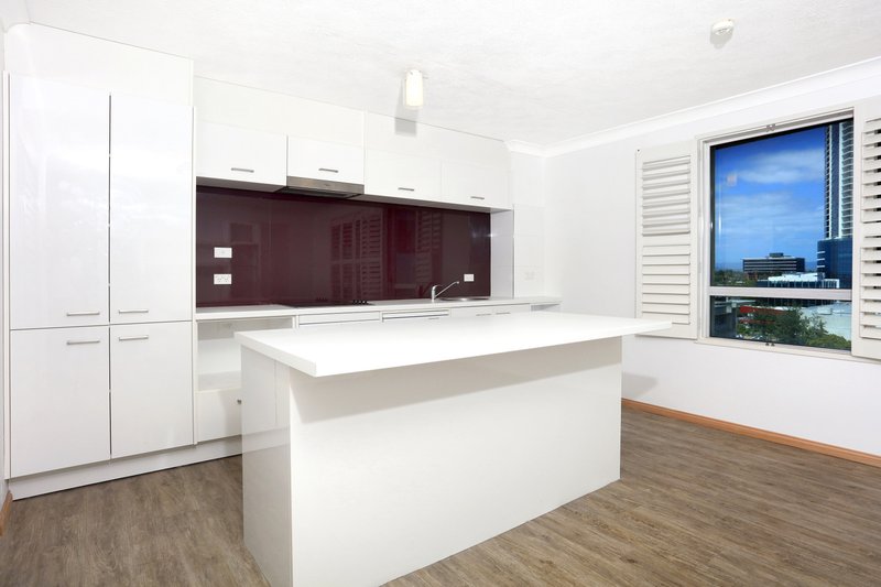 Photo - 58/30 Marine Parade, Southport QLD 4215 - Image 3