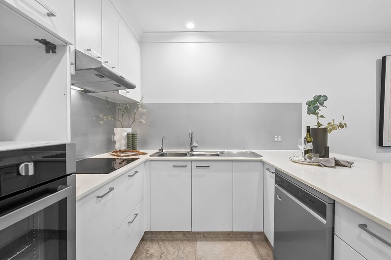 Photo - 58/360 Simpsons Road, Bardon QLD 4065 - Image 4