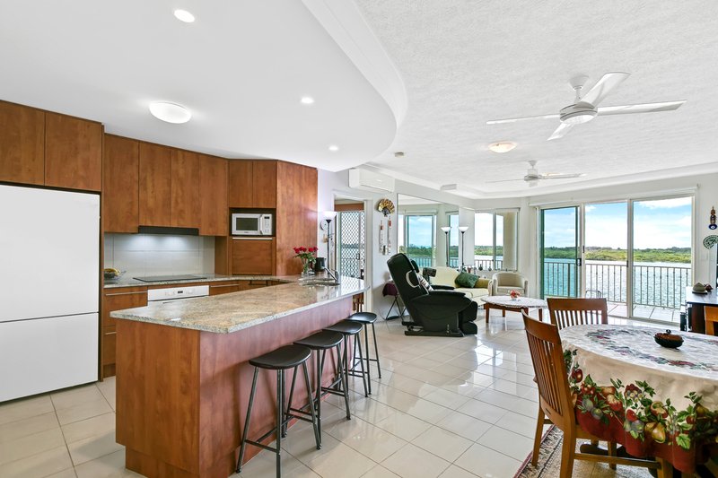 Photo - 5/84-86 Duporth Avenue, Maroochydore QLD 4558 - Image 6