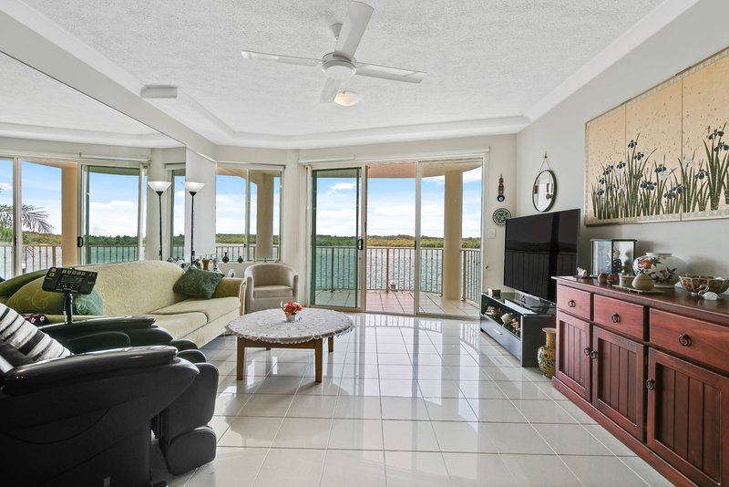 Photo - 5/84-86 Duporth Avenue, Maroochydore QLD 4558 - Image 8