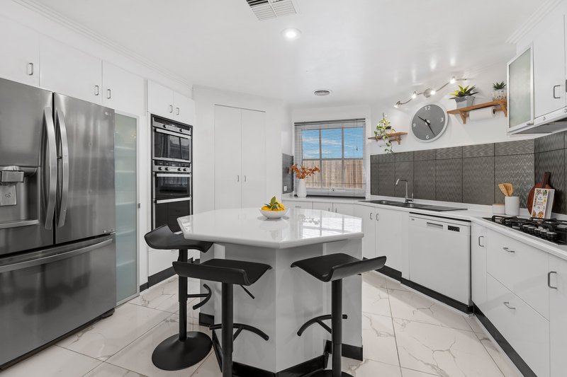 Photo - 584 Mountain Highway, Bayswater VIC 3153 - Image 6