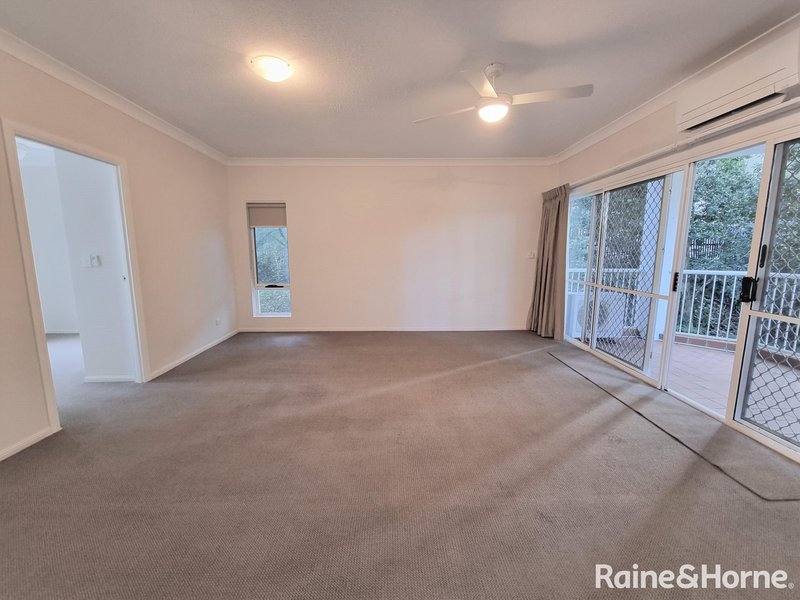 Photo - 5/86 Musgrave Road, Indooroopilly QLD 4068 - Image 2