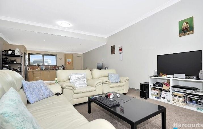 Photo - 58/6 Walsh Loop, Joondalup WA 6027 - Image 4