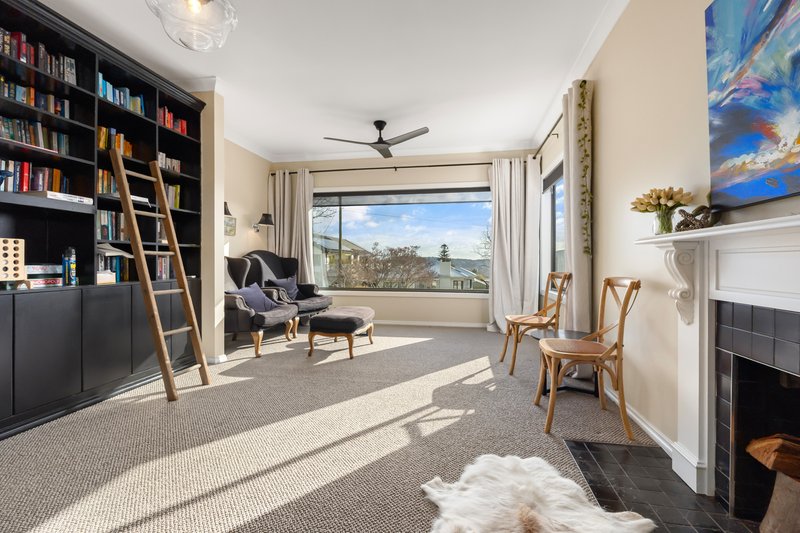Photo - 586 Whinray Crescent, East Albury NSW 2640 - Image 2