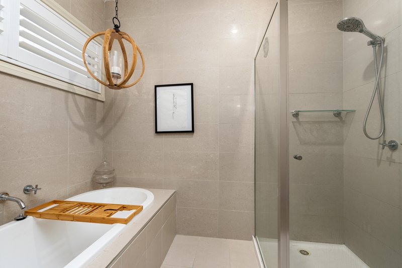 Photo - 586 Whinray Crescent, East Albury NSW 2640 - Image 17