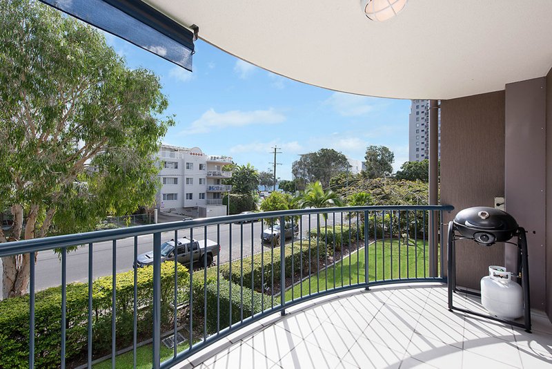 Photo - 5/87-89 Duporth Avenue, Maroochydore QLD 4558 - Image 2