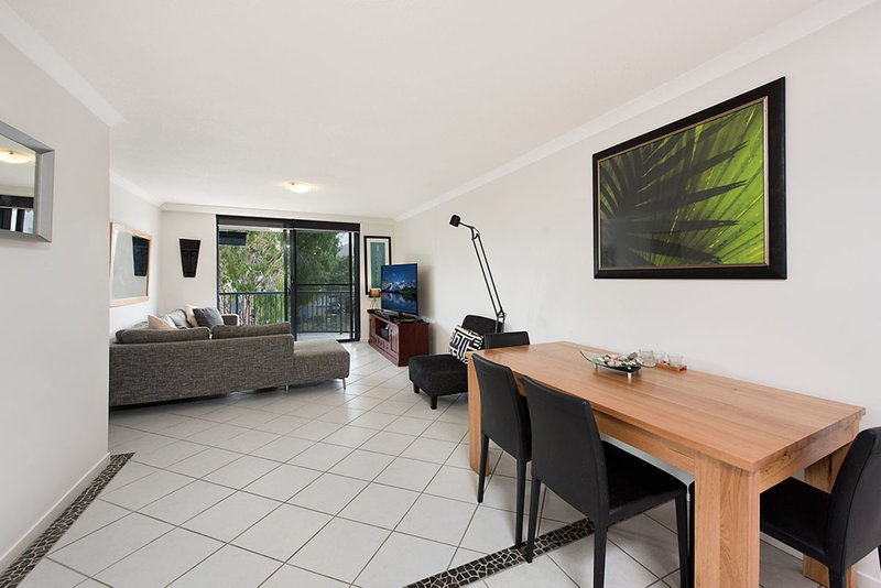 Photo - 5/87-89 Duporth Avenue, Maroochydore QLD 4558 - Image 3