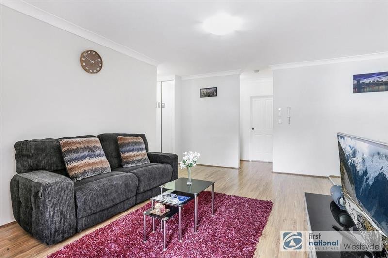 Photo - 5/87-89 Lane Street, Wentworthville NSW 2145 - Image 2