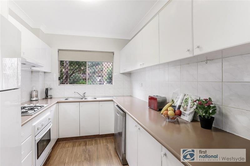 Photo - 5/87-89 Lane Street, Wentworthville NSW 2145 - Image 3