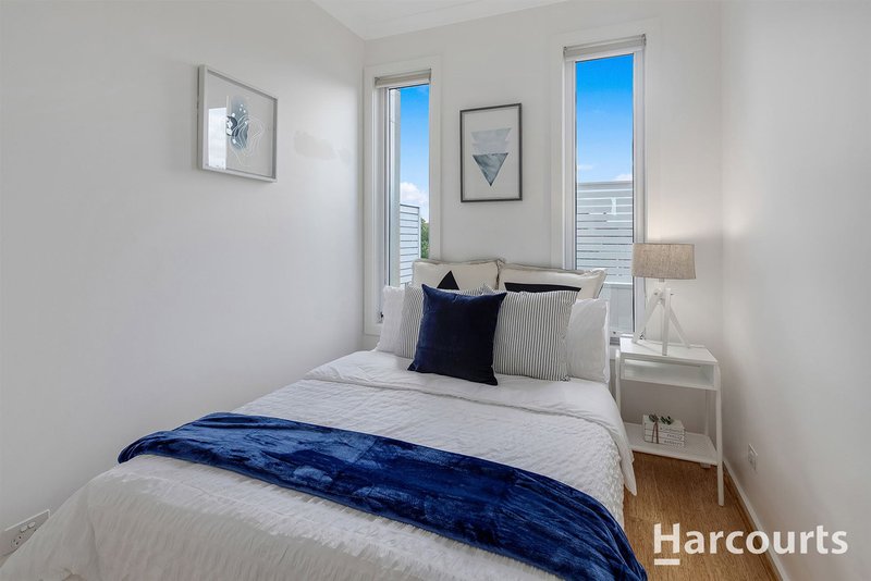 Photo - 5/87 Middleborough Road, Burwood VIC 3125 - Image 12