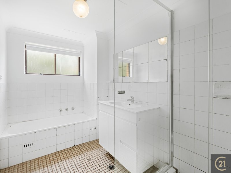 Photo - 58/8-12 Myrtle Road, Bankstown NSW 2200 - Image 5