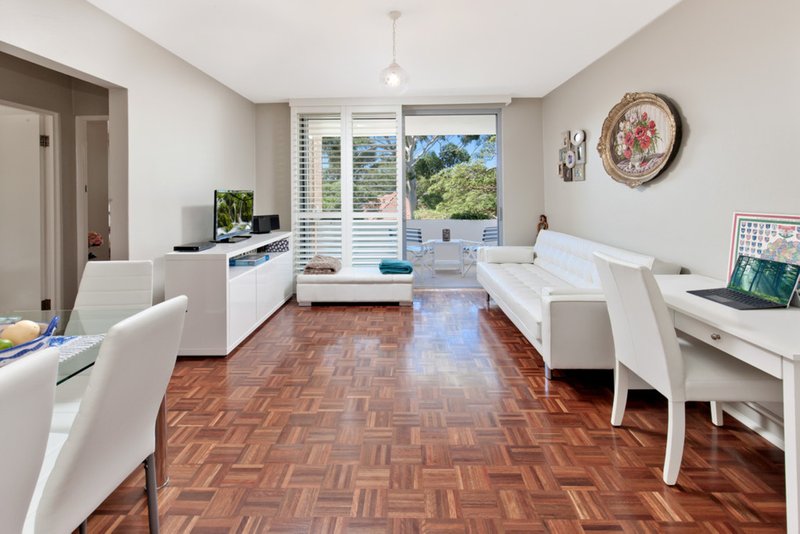 Photo - 5/88 Raglan Street, Mosman NSW 2088 - Image 2