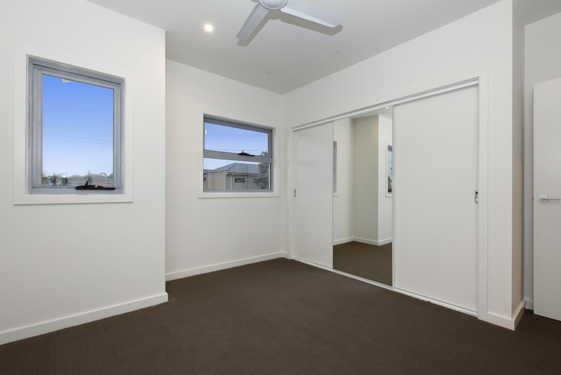 Photo - 5/89 Purinuan Road, Reservoir VIC 3073 - Image 2