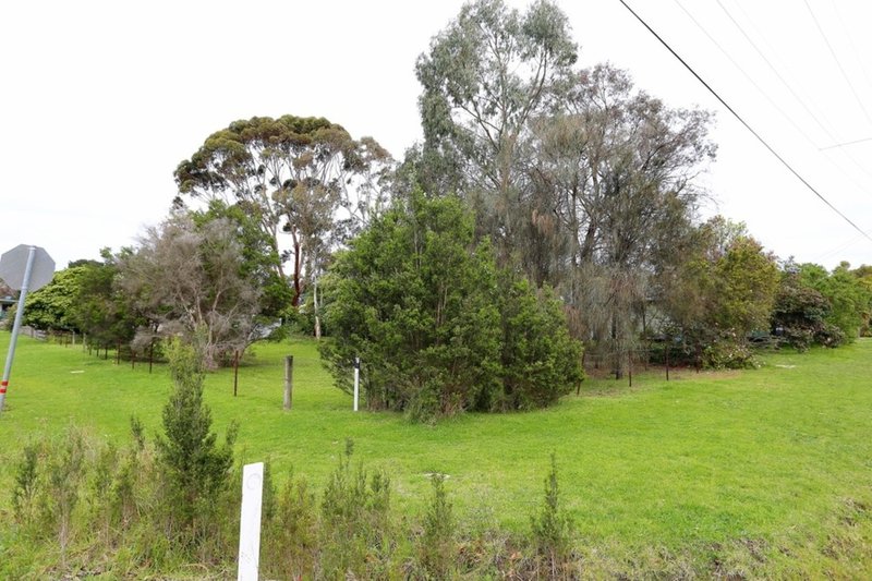 Photo - 589 Settlement Road, Cowes VIC 3922 - Image 5