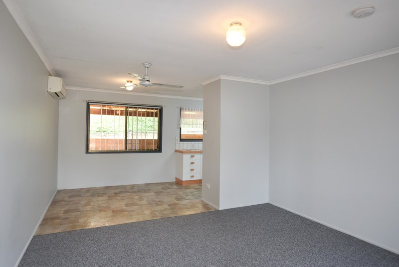 Photo - 58A Gretel Drive, Clinton QLD 4680 - Image 4