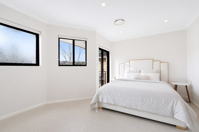 Photo - 58a Marden Street, Georges Hall NSW 2198 - Image 6
