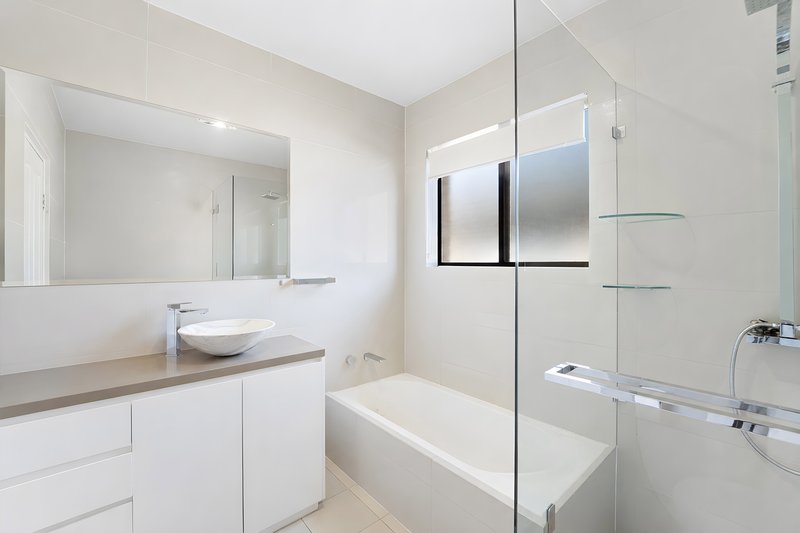 Photo - 58a Marden Street, Georges Hall NSW 2198 - Image 8
