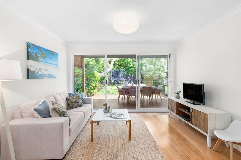 Photo - 58A Wyadra Avenue, Freshwater NSW 2096 - Image 2