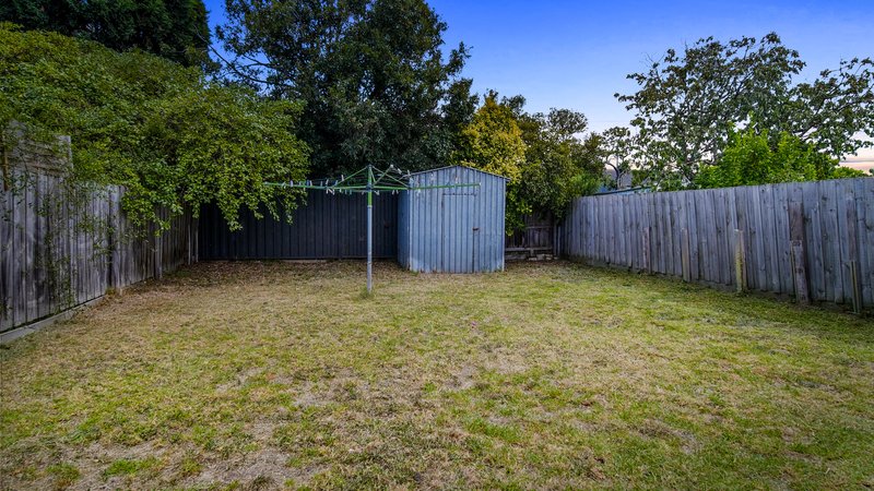 Photo - 58B Barbara Avenue, Dandenong North VIC 3175 - Image 10