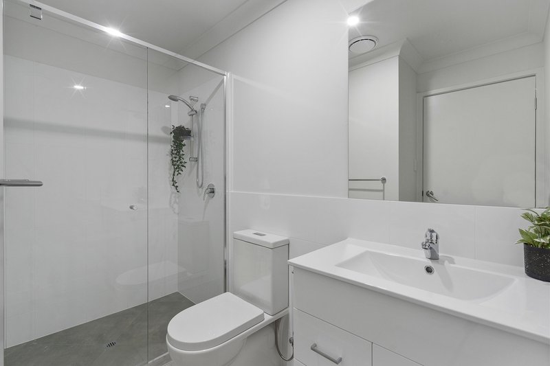 Photo - 58B Kevin Mulroney Drive, Flinders View QLD 4305 - Image 6