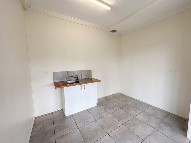 Photo - 58B Pelling Close, Jaggan QLD 4885 - Image 11
