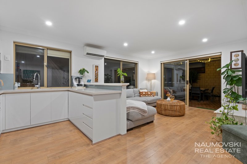 Photo - 58B Ravenswood Drive, Nollamara WA 6061 - Image 7