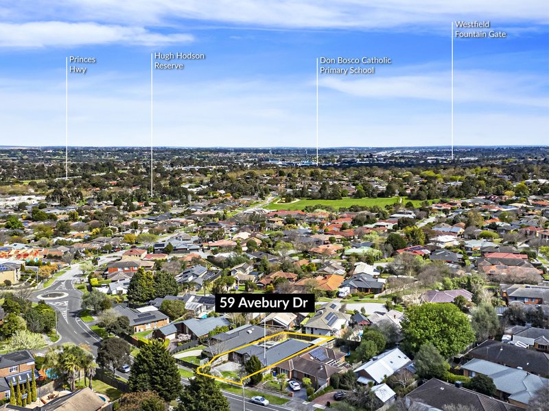 Photo - 59 Avebury Drive, Berwick VIC 3806 - Image 16