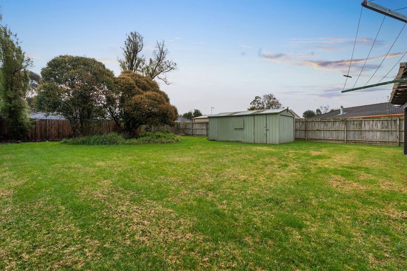 Photo - 59 Barrington Drive, Pakenham VIC 3810 - Image 12