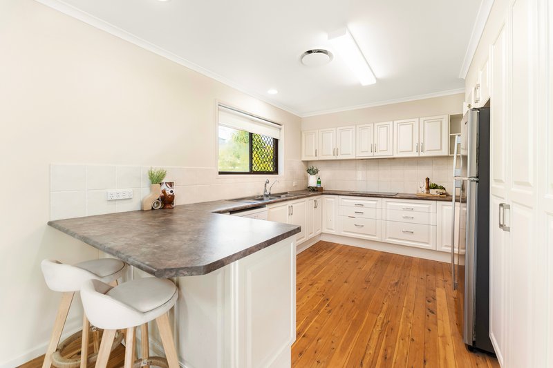 Photo - 59 Belclare Street, The Gap QLD 4061 - Image 6