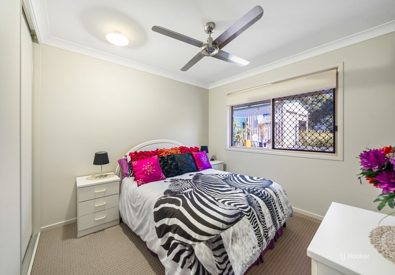 Photo - 59 Bellambi Street, Toogoolawah QLD 4313 - Image 17