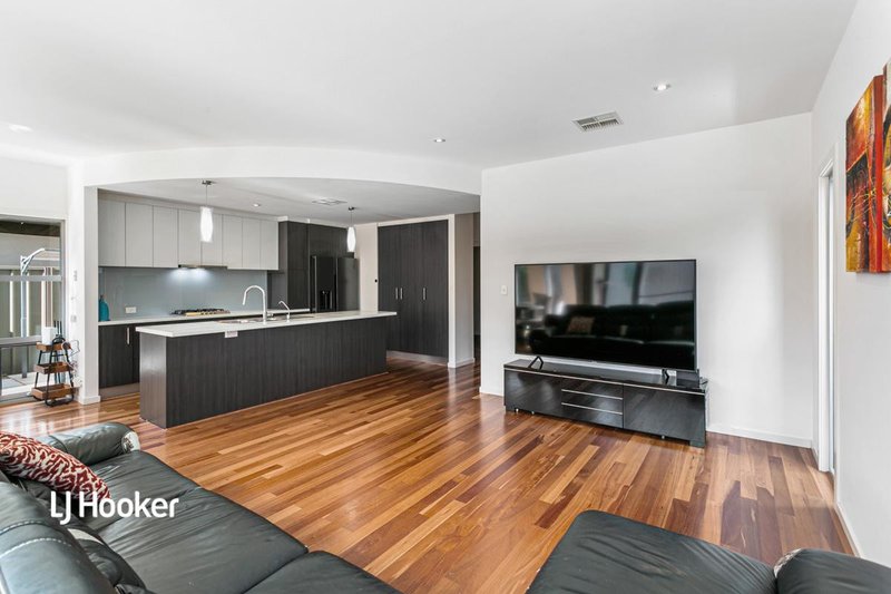 Photo - 59 Bimini Crescent, Mawson Lakes SA 5095 - Image 2