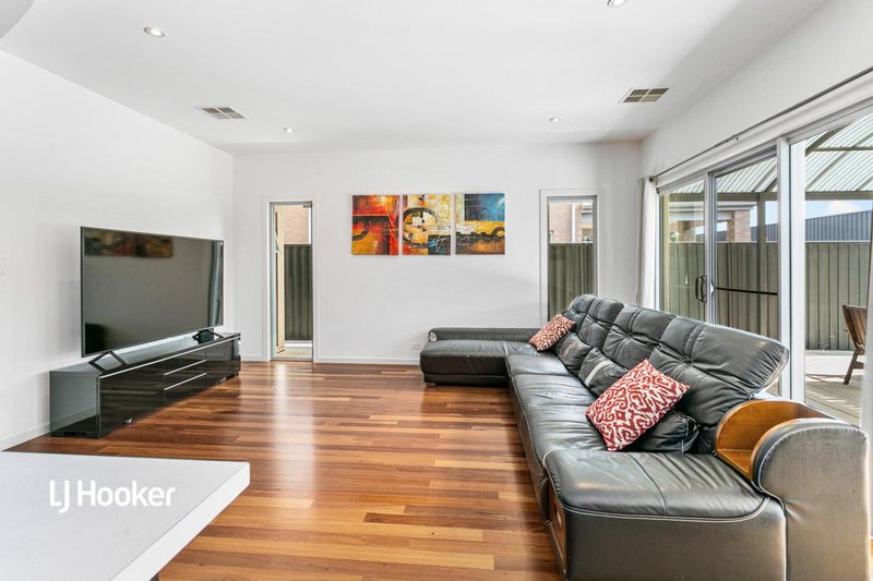 Photo - 59 Bimini Crescent, Mawson Lakes SA 5095 - Image 3