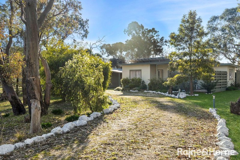 Photo - 59 Blacksmiths Lane, Mia Mia VIC 3444 - Image 4