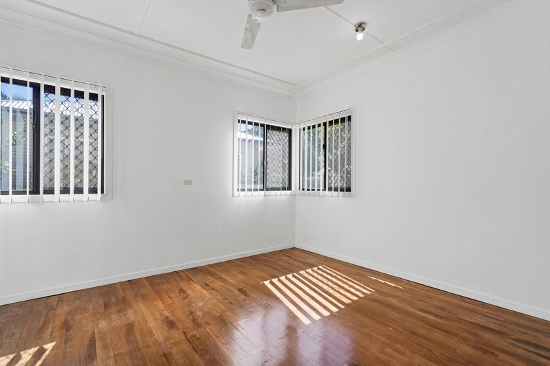 Photo - 59 Bouganville Street, Beenleigh QLD 4207 - Image 3