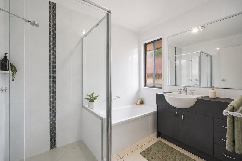 Photo - 59 Brigid Boulevard, Augustine Heights QLD 4300 - Image 13