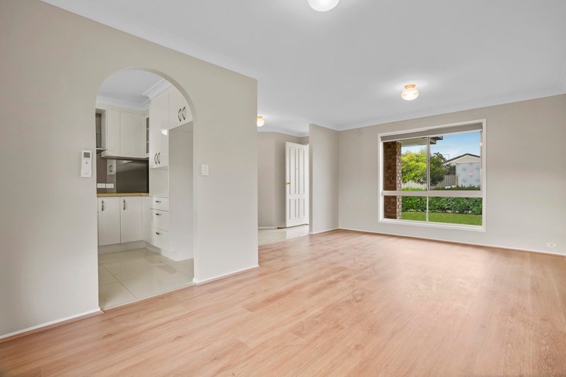 Photo - 59 Bushland Drive, Regents Park QLD 4118 - Image 7