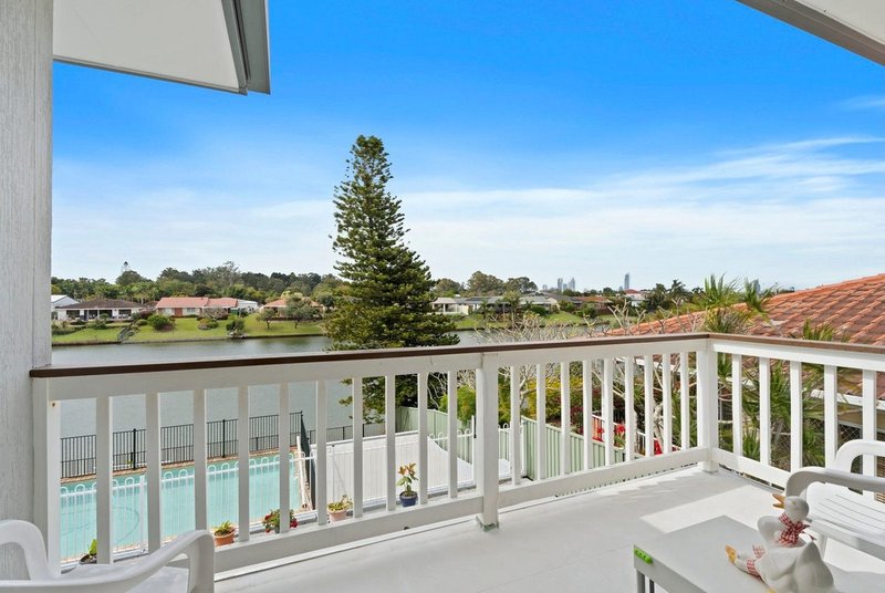 Photo - 59 Cabana Boulevard, Benowa QLD 4217 - Image 18