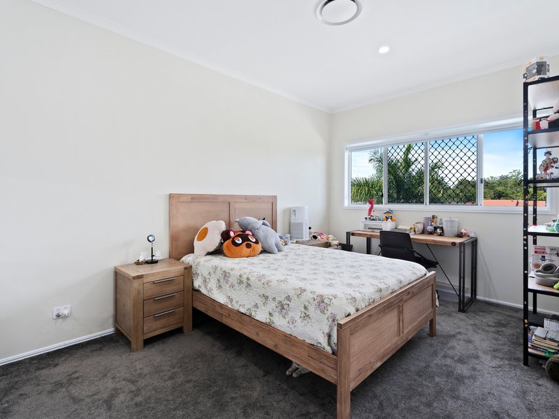 Photo - 59 Cabana Boulevard, Benowa Waters QLD 4217 - Image 10