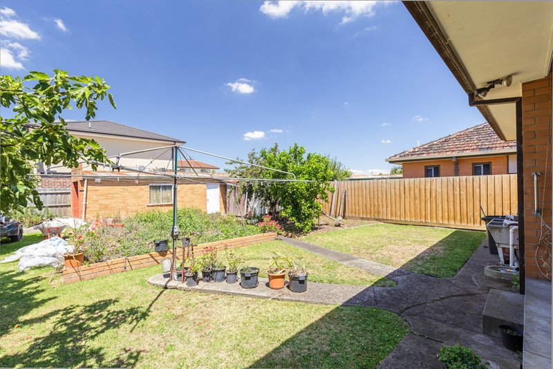 Photo - 59 Cedar Street, Thomastown VIC 3074 - Image 10