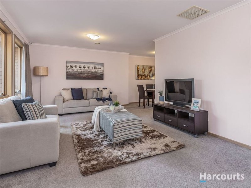 Photo - 59 Clauscen Drive, Rowville VIC 3178 - Image 2