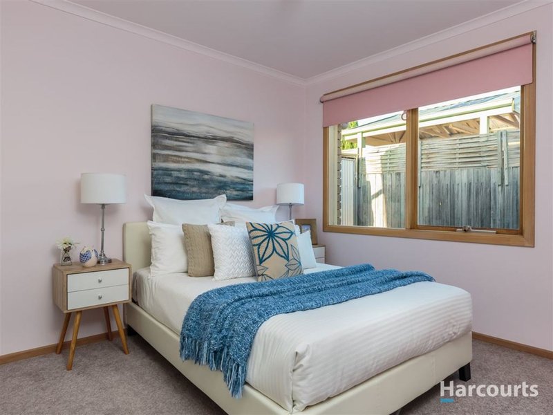 Photo - 59 Clauscen Drive, Rowville VIC 3178 - Image 9