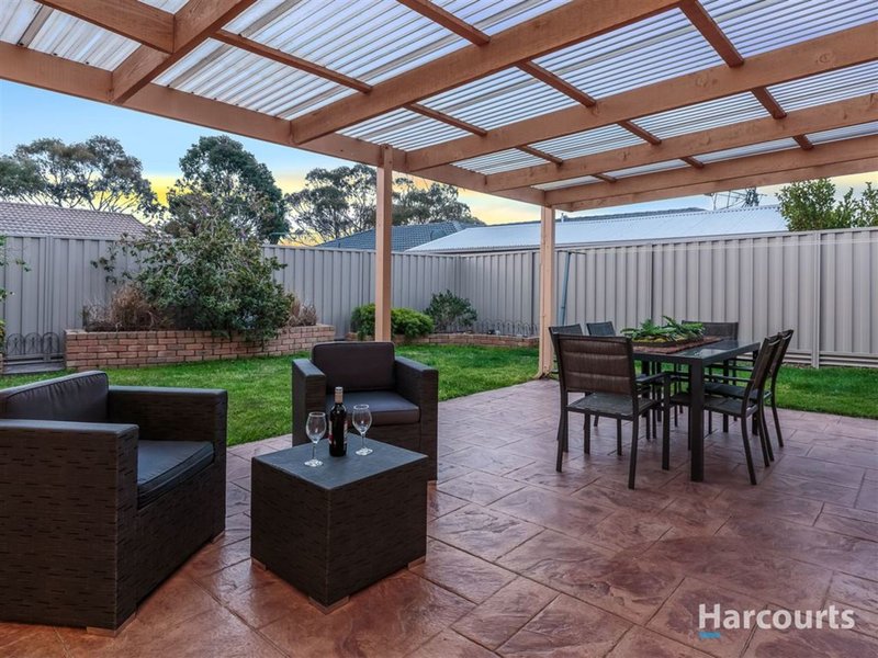 Photo - 59 Clauscen Drive, Rowville VIC 3178 - Image 10