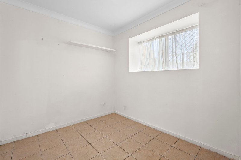 Photo - 5/9 Clayton Street, Labrador QLD 4215 - Image 8