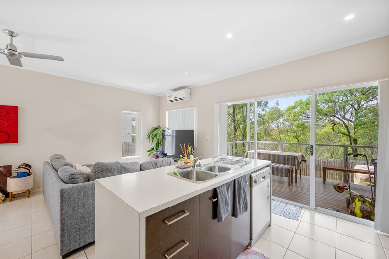 Photo - 5/9 Cockatoo Drive, New Auckland QLD 4680 - Image 5