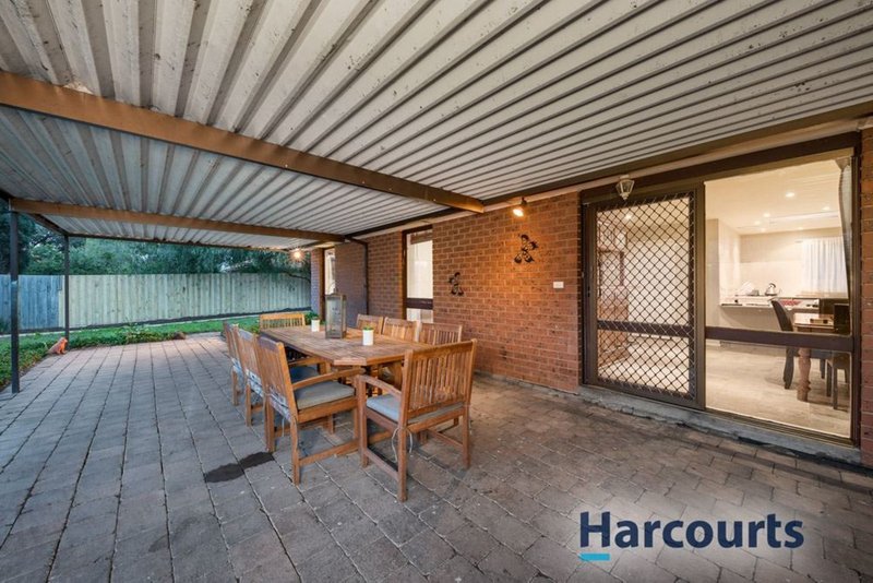 Photo - 59 Collendina Crescent, Scoresby VIC 3179 - Image 8